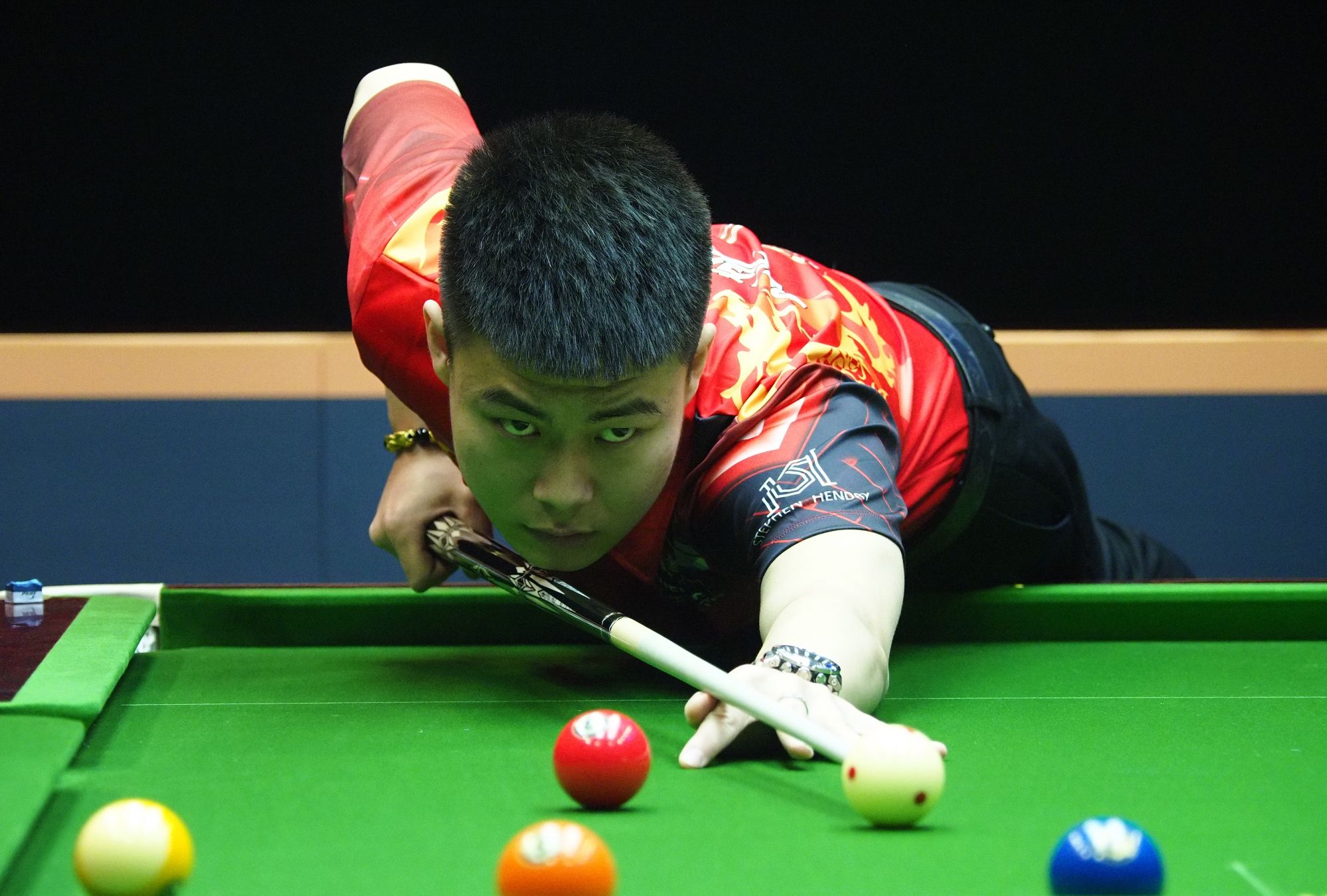 保持强大的 保持强大的